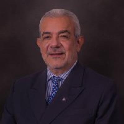Dr Mauricio Plazas Vega